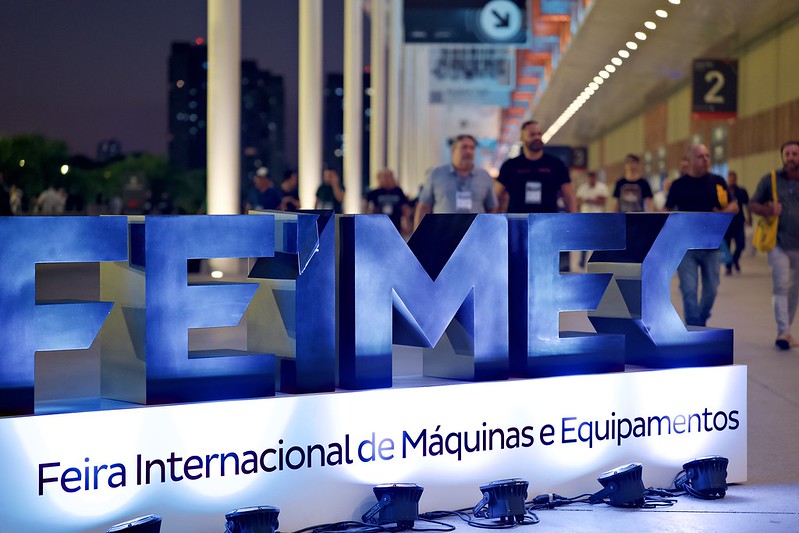 Laser Hymson di pameran FEIMEC