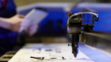 Analisis Rinci 4 Jenis Pemotong Laser